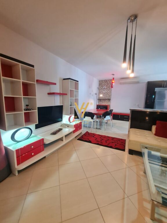 JEPET APARTAMENT 2+1 ME QIRA TE RRUGA NDRE MJEDA 70.000 LEKE