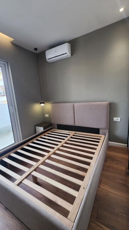 🏡 Shitet Apartament 1+1 te Mine Peza, pranë Qendrës së Tiranës