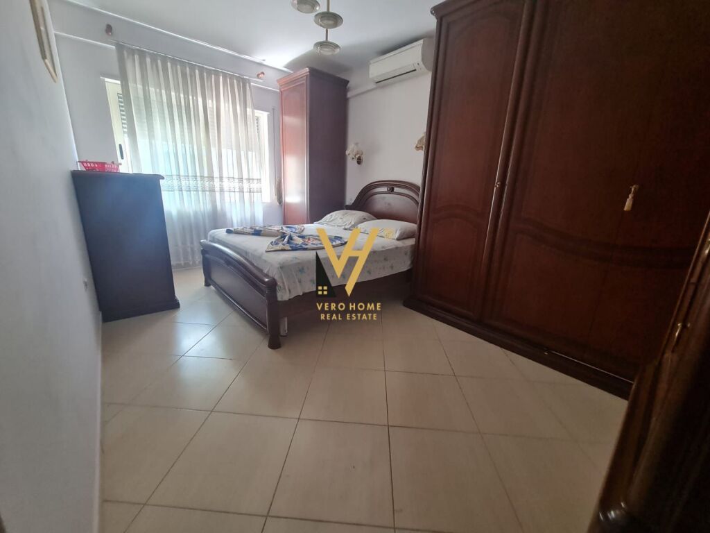 JEPET APARTAMENT 2+1 ME QIRA TE RRUGA NDRE MJEDA 70.000 LEKE
