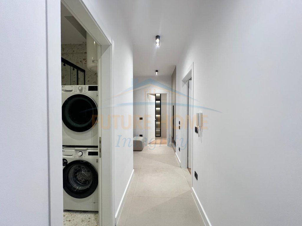 Affitto, Appartamento 2+1+Posto Auto, Porcelan, Tirana.