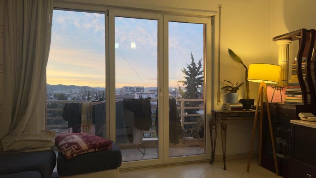 1+1, furnished near syri tv in astir price 400 euro
