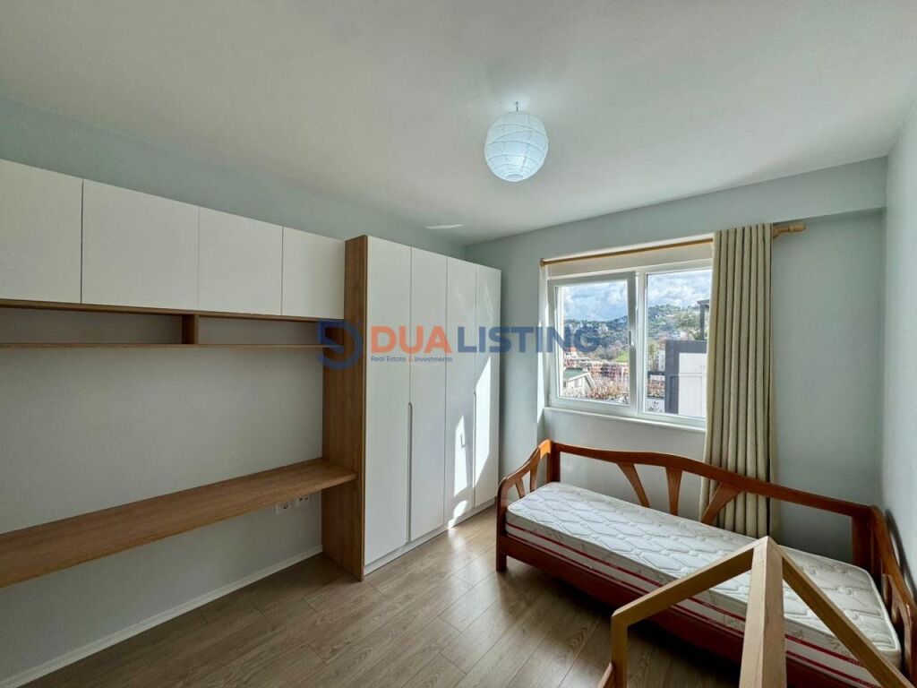 Shitet apartament modern 2+1+2 me ballkon tek FZ, Liqeni i Thate!