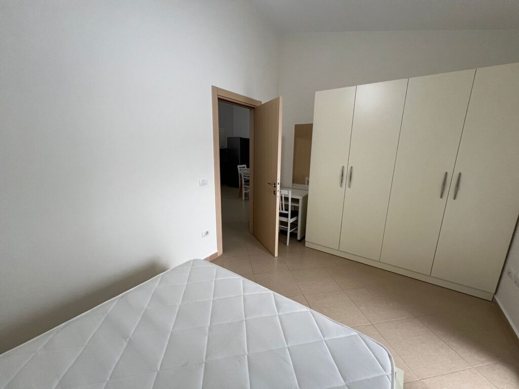 APARTAMENT 1+1 ME QERA, PRANE KOPSHTIT ZOOLOGJIK