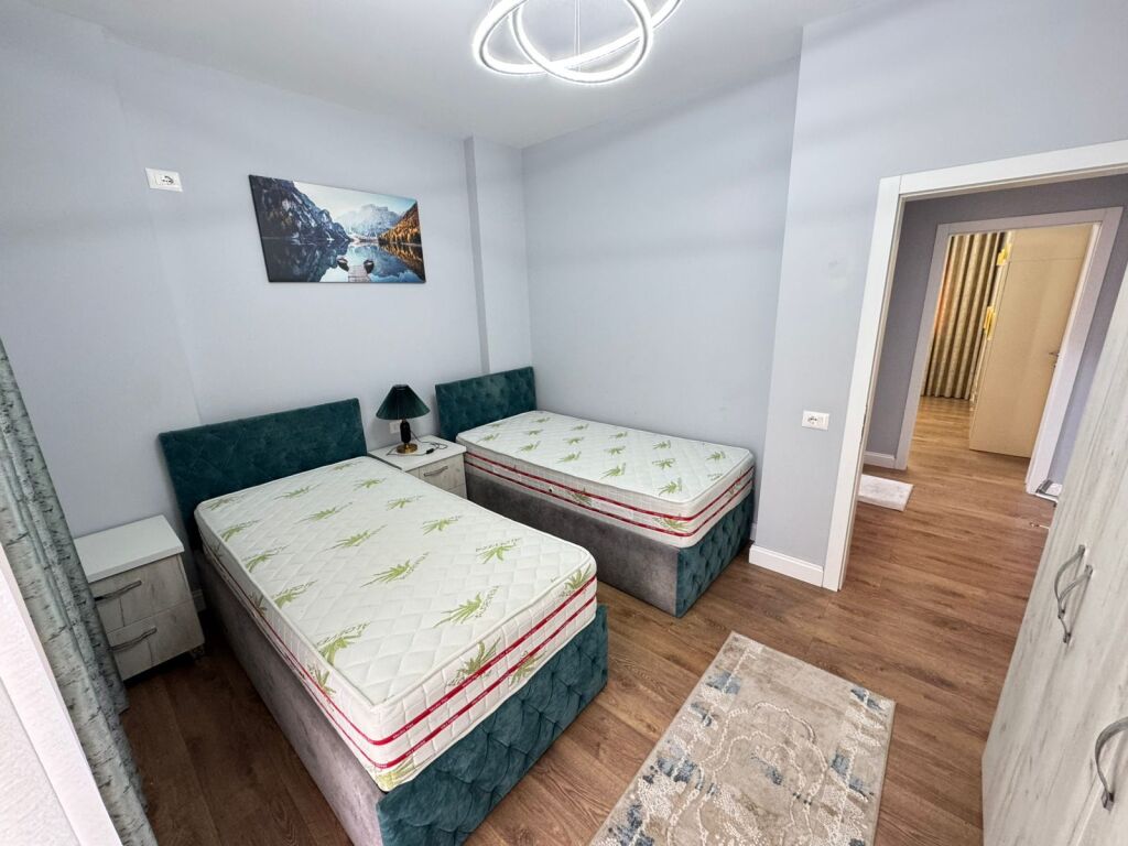 🏡 Jepet me qera Apartament 2+1 📍 Ish Parku, Rruga Frosina Plaku💰 Çmimi: 78000 lekë/muaj
