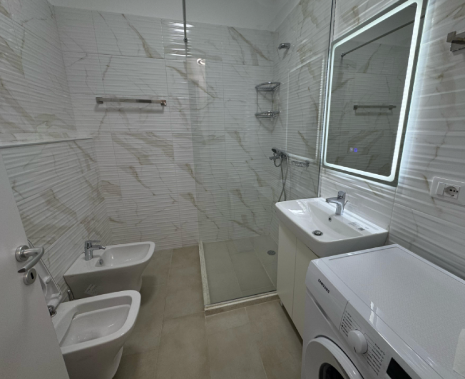 APARTAMENT 2+1+2 ME QIRA – RRUGA KARL GEGA, BULEVARDI I RI