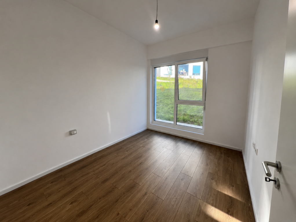 Me qera ambient biznesi totalisht i ri ne Fresk/Linze