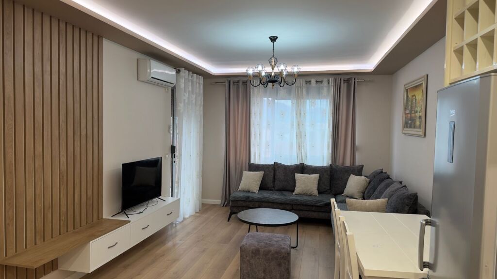 1+1, te liqeni i thate, 550 euro