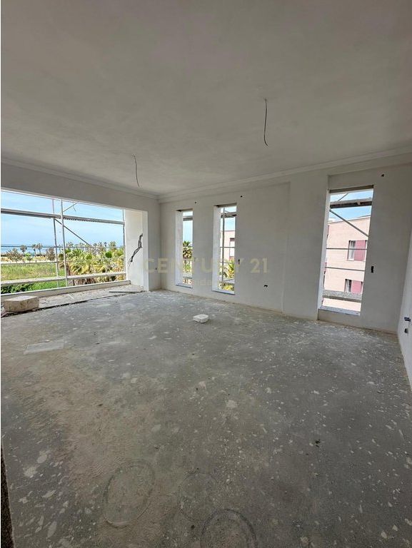 Apartment 2+1+2+parking space with sea view for sale at Gjiri i Lalzit !
