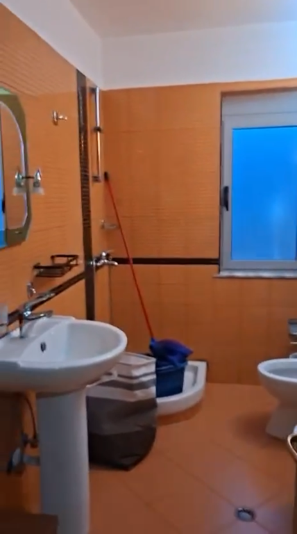 2+1 apartment for rent behind the Ministry of Environment !