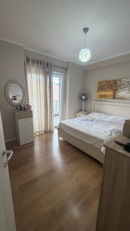 Apartament per shitje. Zone Elitare ne Tirane, perballe Parkut Olimpik, prane Liqenit Artificial