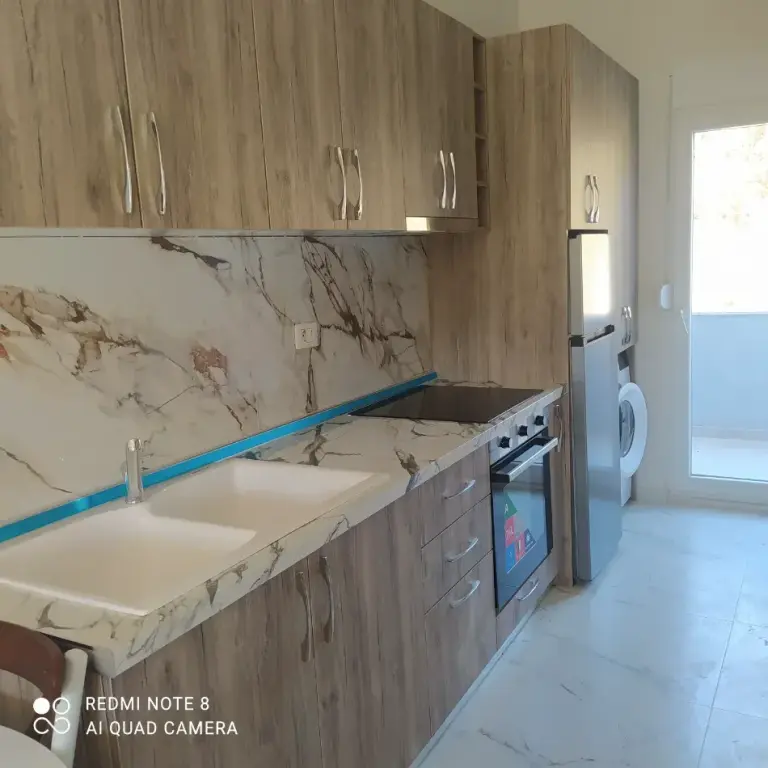 🏡 Jepet apartament me qera në Shkozë 1+1 350€