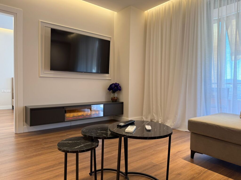Apartament me qera - Pazari i Ri
