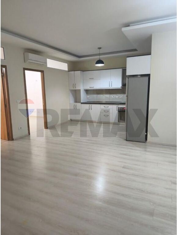 Apartament - Për Shitje - Rruga 5 Maji, Tiranë(ID: 530171093-391)