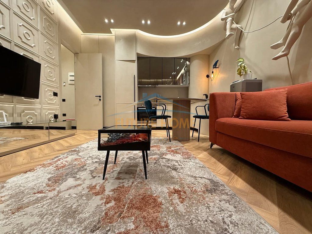 Qera,Apartament 1+1+post parkimi,Square 21