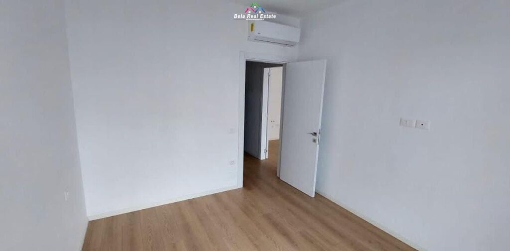 Office for rent 1+1 at Pharmacy 10 (ID BZ2500) Tirana
