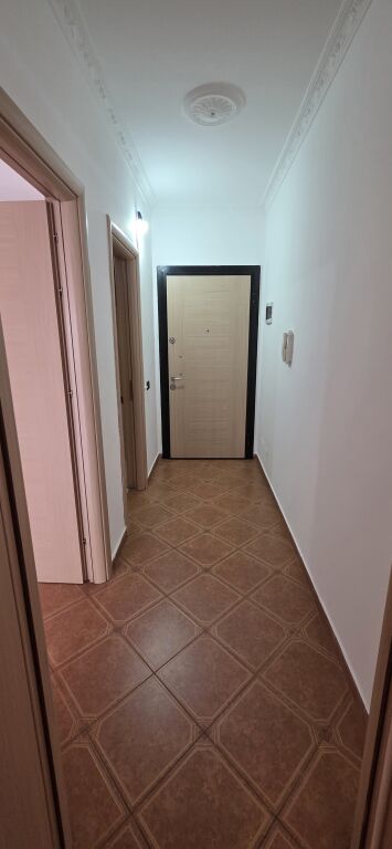 1+1, empty apartment with elevator, Yzberisht, 300 thousand lek