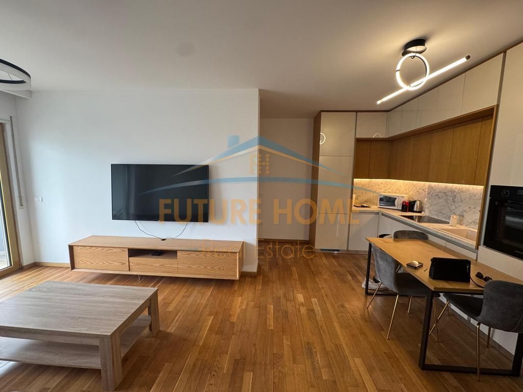 Qira, Apartament 1+1, Blloku, Tiranë