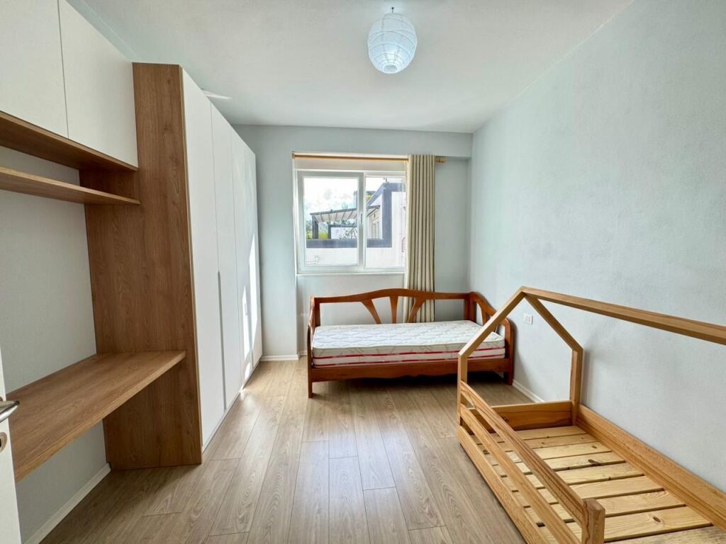 Shitet Apartament 2+1+2 tek Kompleksi FZ “Green Terrace” – Liqeni i Thatë / Kopshti Botanik Tiranë
