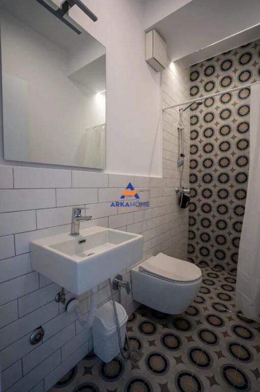 SHITET APARTAMENT 1+1+BALLKON "BULEVARDI I RI , RRUGA SIRI KODRA" 167400 EURO