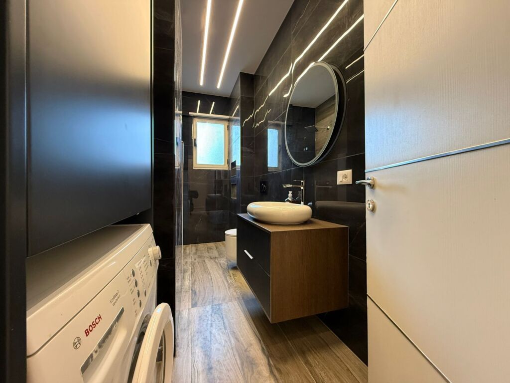 APartament me qera - Pazari  i Ri