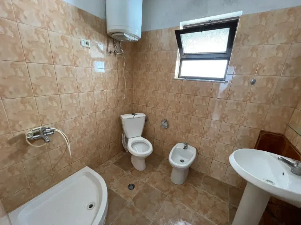 Rent | Shtëpi private 1 + 1 | Qytet Studenti | 280 €/month