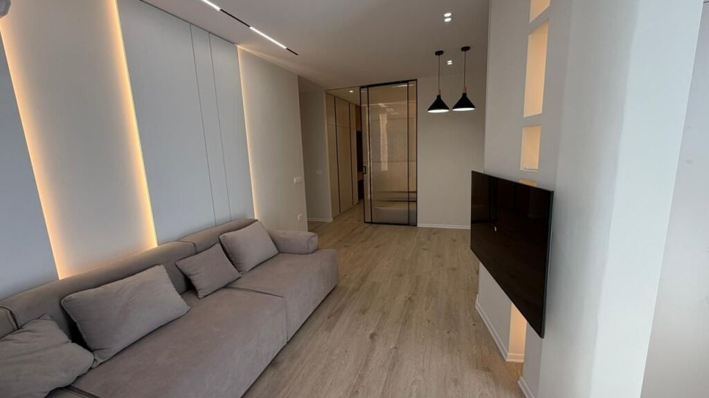 🏡 Shitet Apartament Modern 2+1 tek 21 Dhjetori