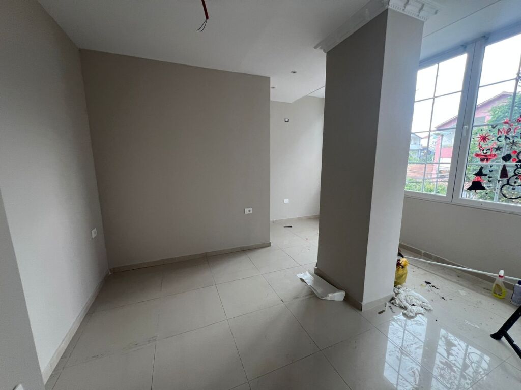 Rent | Garsoniere | Rruga 5 Maji | 350 €/month