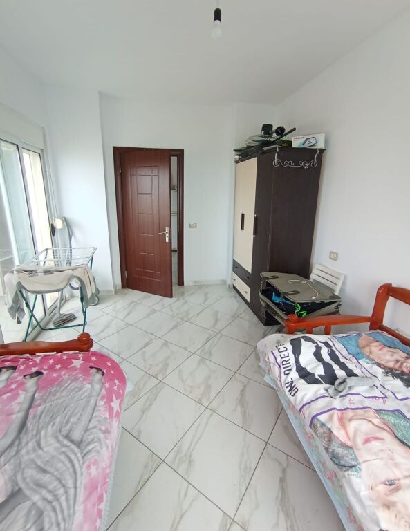 For sale, Apartment 1+1, At Shkëmbi i Kavajës, Above the Rails