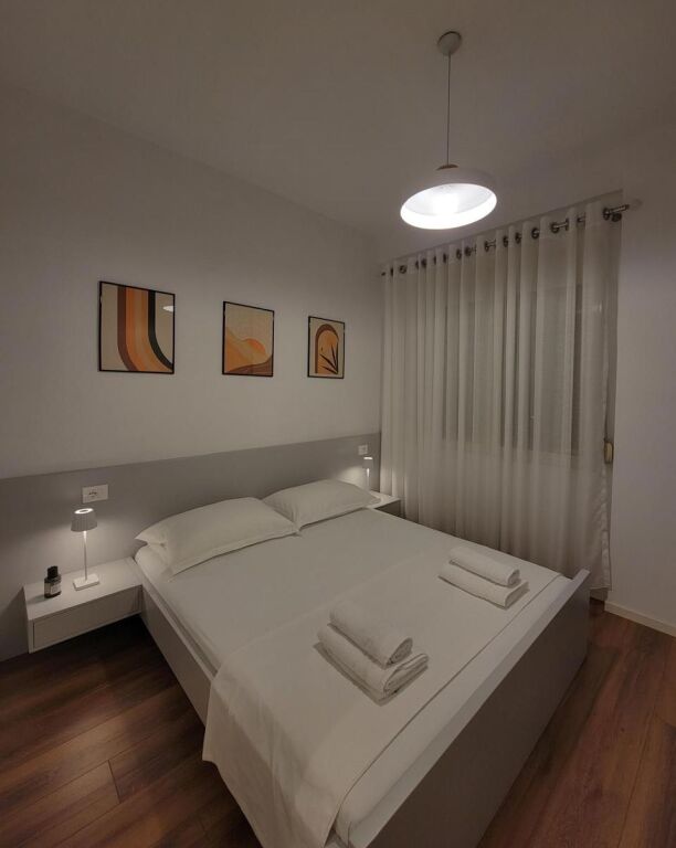 JEPET APARTAMENT ME QERA 1+1 RRUGA E DURRESIT