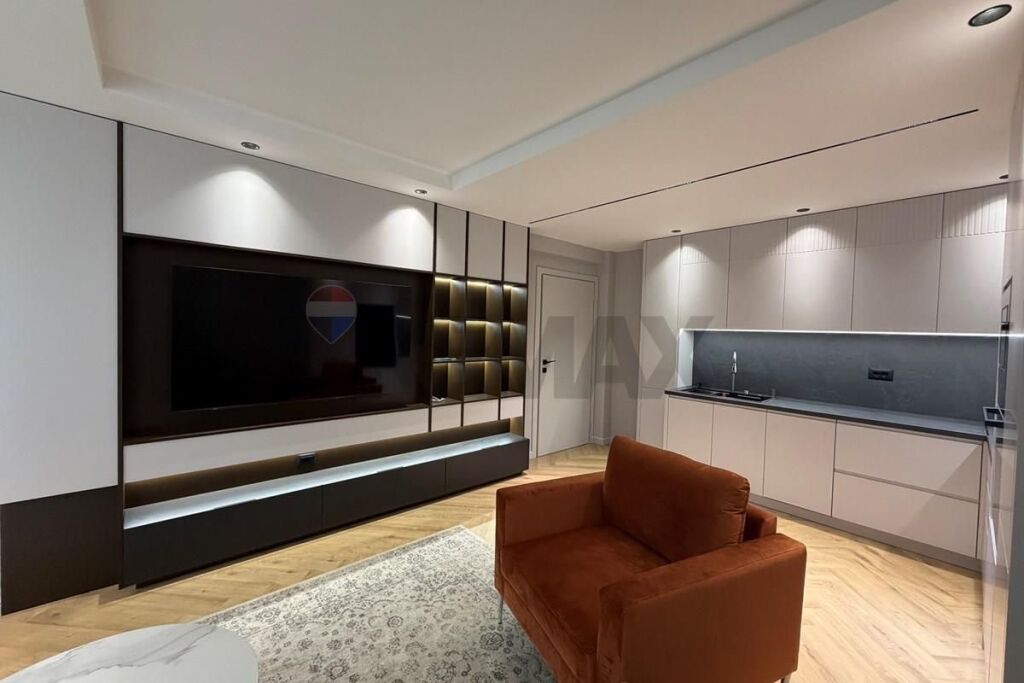 Apartment 2+1+2 For Rent In Bllok!