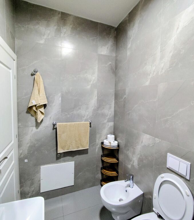 Rent | Apartment 1 + 1 | Kongresi i Manastirit Street | 500 €/month