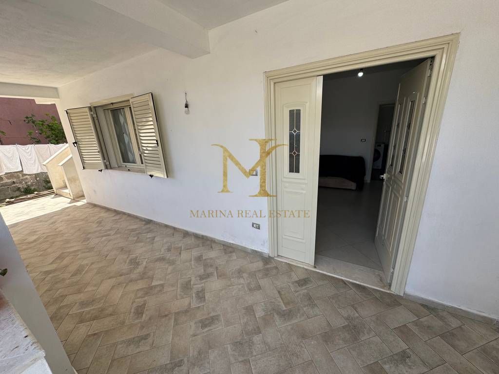 PRIVATE HOUSE FOR RENT FLOOR 1