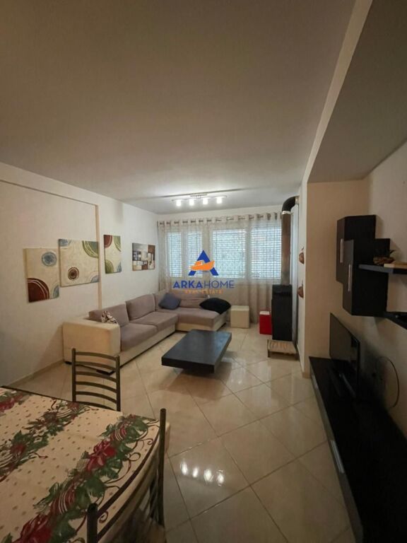 JEPET APARTMENT ME QERA 2+1+BALLKON "YZBERISHT, AFER GRAND GALLERY" 50.000 LEKE