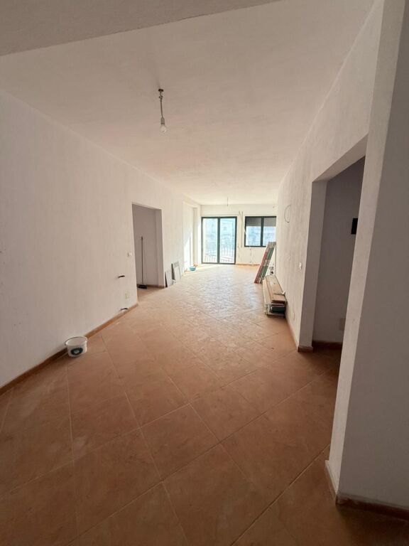 APARTAMENT 2+1 PËR SHITJE TEK MBIKALIMI I KRISTALIT Komuna e Parisit​