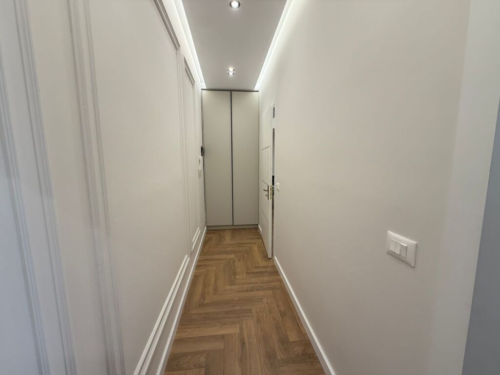 APartament me qera - Pazari  i Ri
