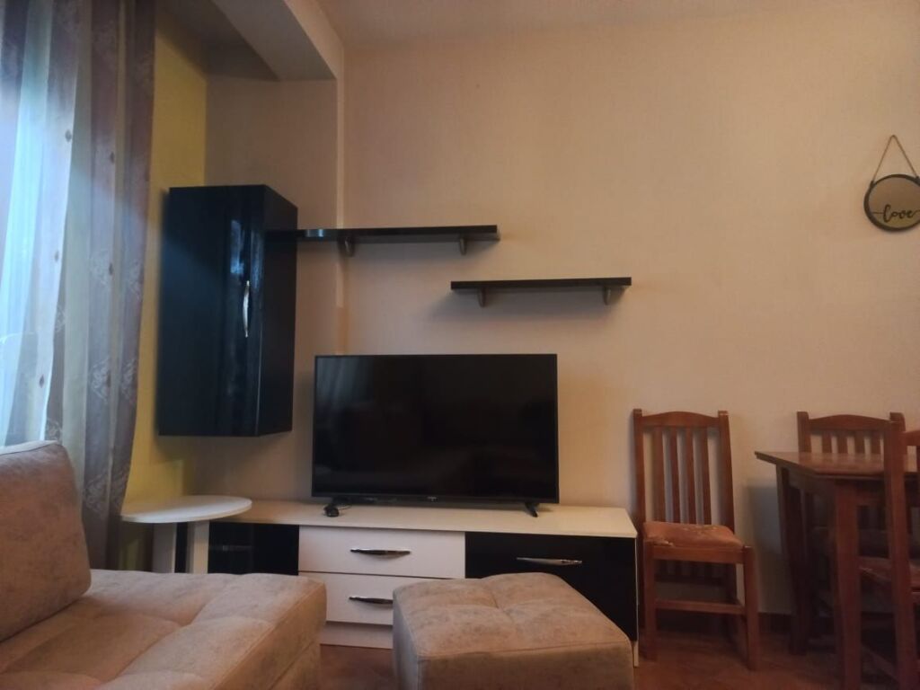 Rent | Apartament 1 + 1 | Astir | 450 €/month