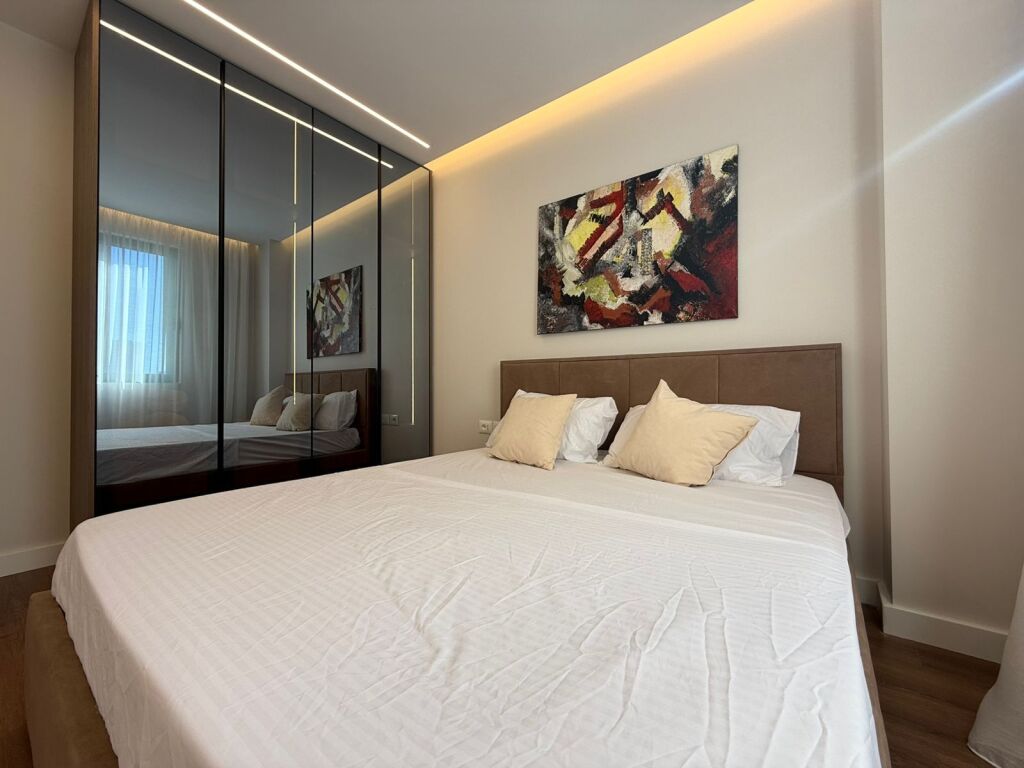 Apartament me qera - Pazari i Ri