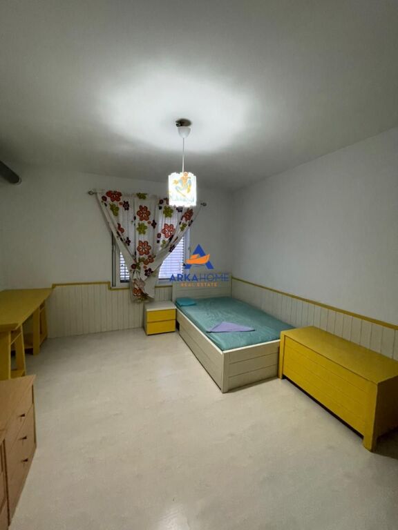 JEPET APARTMENT ME QERA 2+1+BALLKON "YZBERISHT, AFER GRAND GALLERY" 50.000 LEKE