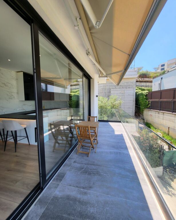 🏡 Jepet me qira vilë premium tek Liqeni i Thatë  Ideale për banim ose aktivitet biznesi