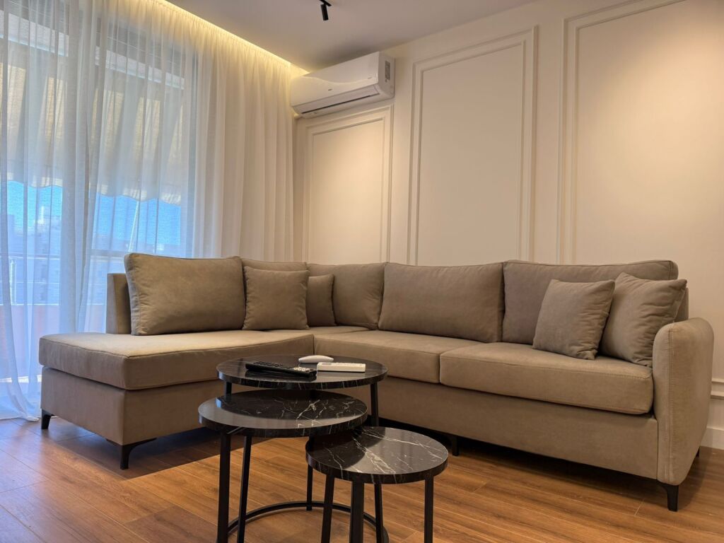Apartament me qera - Pazari i Ri