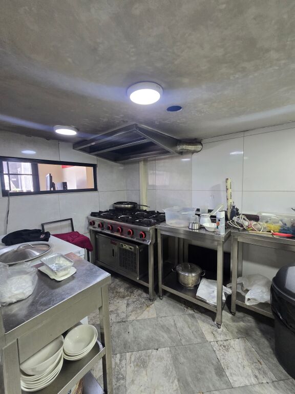 For rent, Restaurant or Fast food ground floor