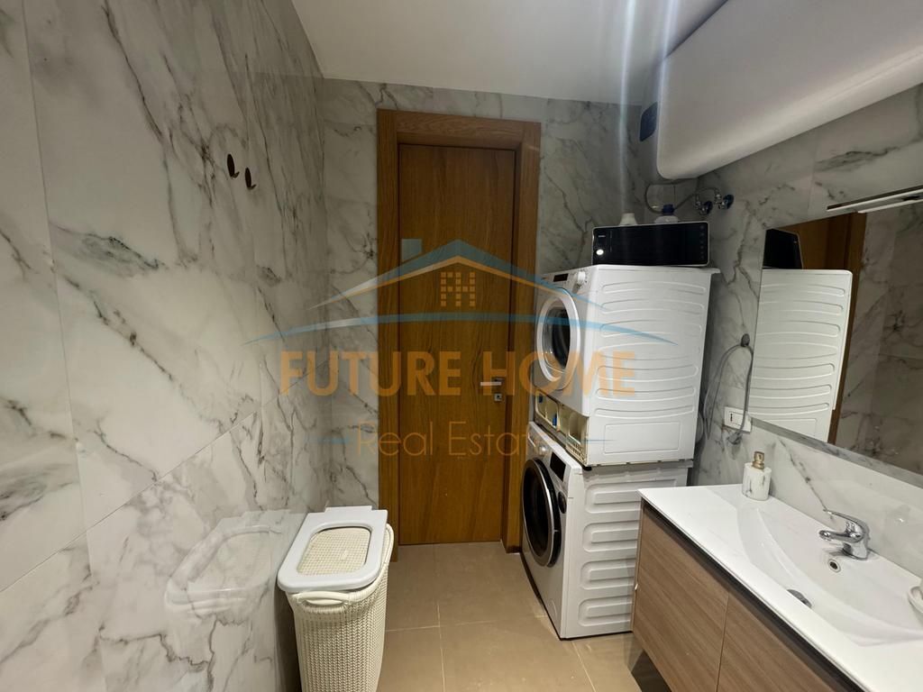 Qira, Apartament 1+1, Blloku, Tiranë