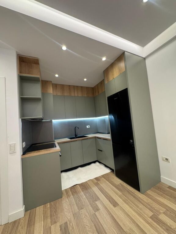 Apartment 1+1 for sale in Astir, 4th floor, 120 million Lek