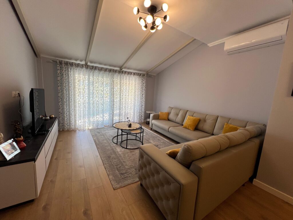 Apartment 2+1+2 for rent , Ballet School