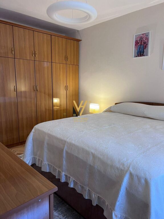 JEPET APARTAMENT 2+1+BLK ME QERA TEK RRUGA E ELBASANIT 80.000 LEKE