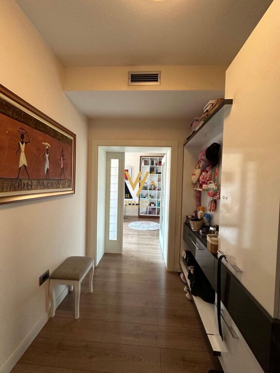 SHITET APARTAMENT 2+1+BLK TEK RRUGA E ELBASANIT 26.500.000 LEKE