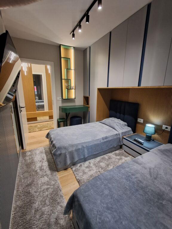 Apartament Premium me Qira 2+1+2