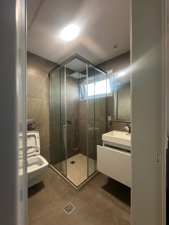Jepet me qira apartament 2+1+2