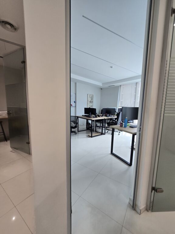 Office for rent at Kavaja Street