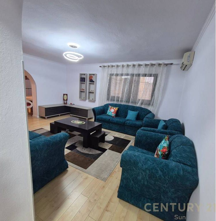 Shitet apartament 2+1 te Shkolla e Baletit!
